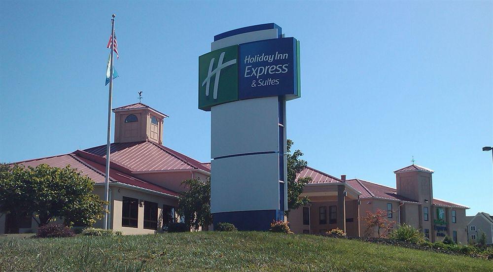 Wingate By Wyndham Waynesboro Hotel Exterior foto