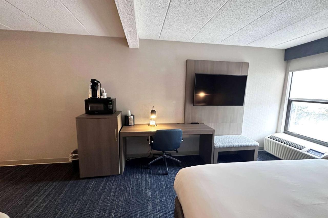 Wingate By Wyndham Waynesboro Hotel Exterior foto