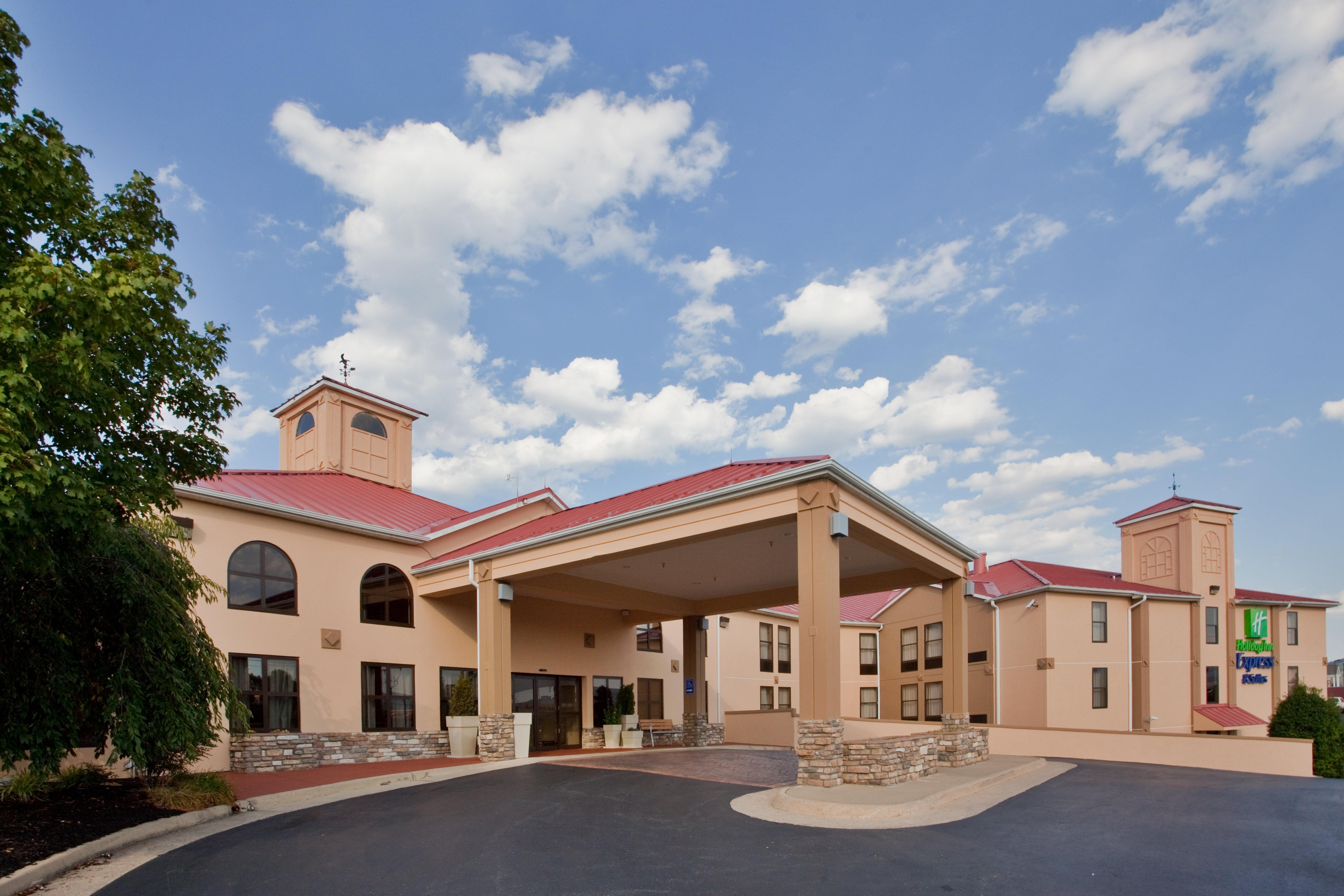 Wingate By Wyndham Waynesboro Hotel Exterior foto