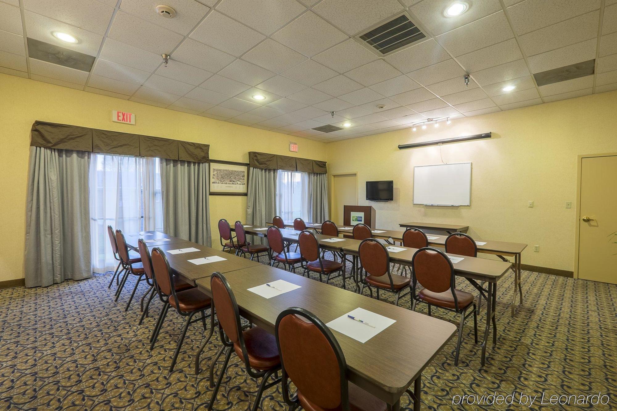 Wingate By Wyndham Waynesboro Hotel Exterior foto